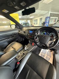 USED 2019 19 MITSUBISHI OUTLANDER 2.4h TwinMotor 13.8kWh 4h SUV 5dr Petrol Plug-in Hybrid CVT 4WD Euro 6 (s/s) (209 ps) 