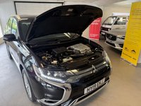 USED 2019 19 MITSUBISHI OUTLANDER 2.4h TwinMotor 13.8kWh 4h SUV 5dr Petrol Plug-in Hybrid CVT 4WD Euro 6 (s/s) (209 ps) 