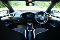 USED 2022 22 TOYOTA AYGO X 1.0 VVT-i Edge Hatchback 5dr Petrol Manual Euro 6 (s/s) (72 ps) **CAT S** GINGER BEIGE METALLIC PAINTWORK + REVERSE CAMERA + APPLE CARPLAY