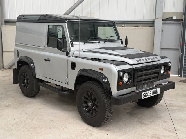 View our LAND ROVER DEFENDER