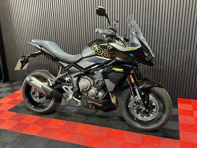 View our TRIUMPH Tiger Sport 800