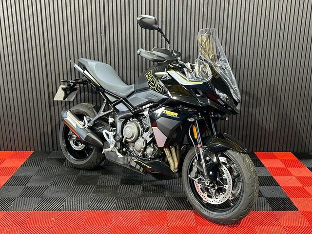 View our TRIUMPH Tiger Sport 800