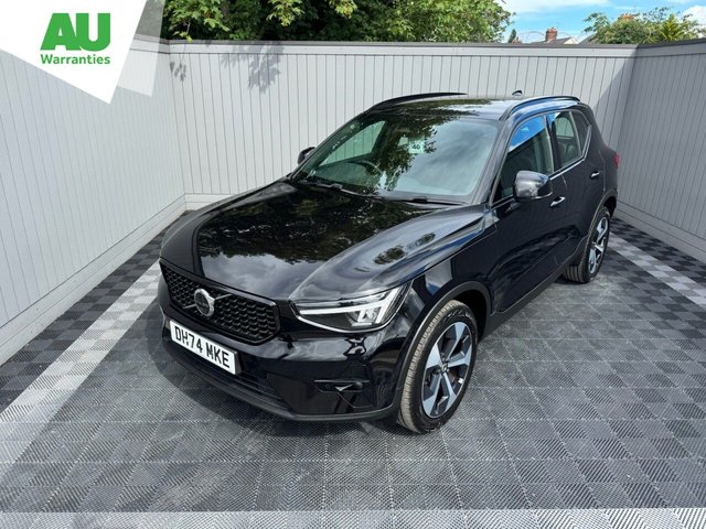 View our VOLVO XC40