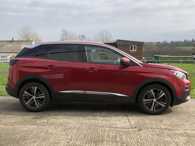 View our PEUGEOT 3008