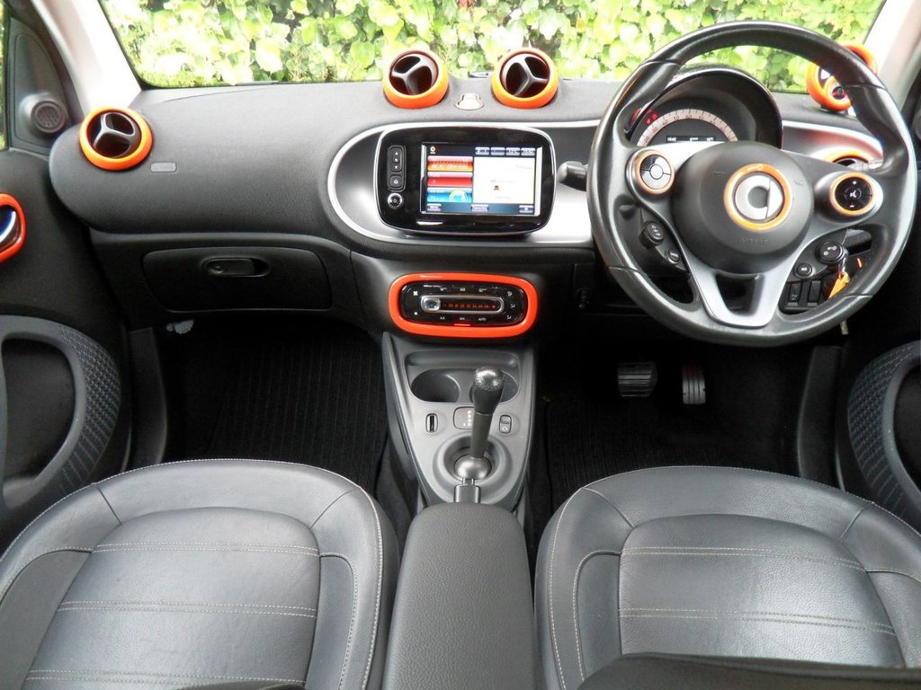 USED 2016 16 SMART FORTWO 0.9T Prime (Premium Plus) Coupe 2dr Petrol Twinamic Euro 6 (s/s) (90 ps) Low Mileage Low Insurance - &pound;20 Tax
