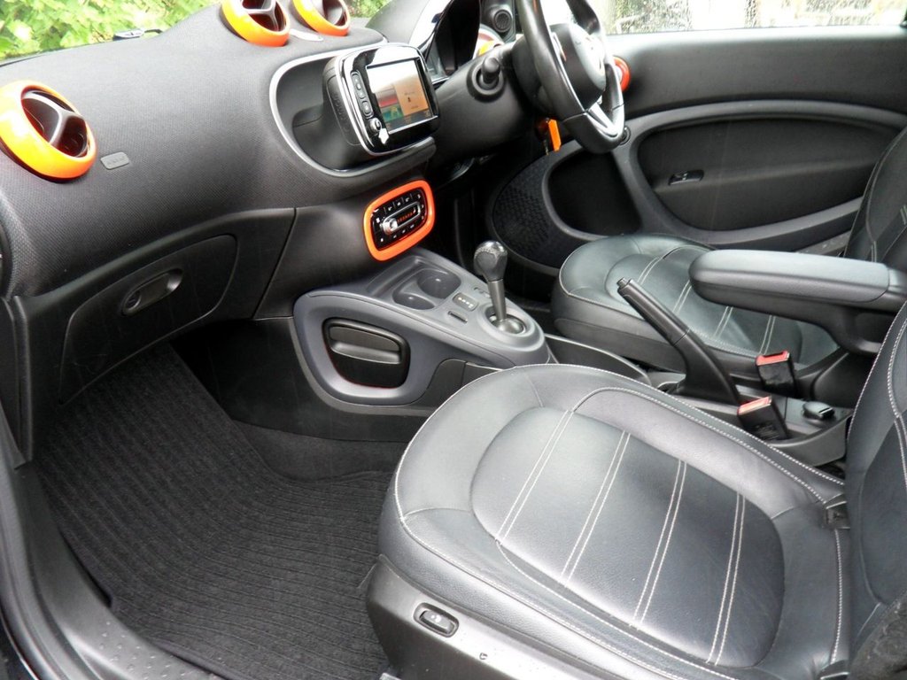 USED 2016 16 SMART FORTWO 0.9T Prime (Premium Plus) Coupe 2dr Petrol Twinamic Euro 6 (s/s) (90 ps) Low Mileage Low Insurance - &pound;20 Tax