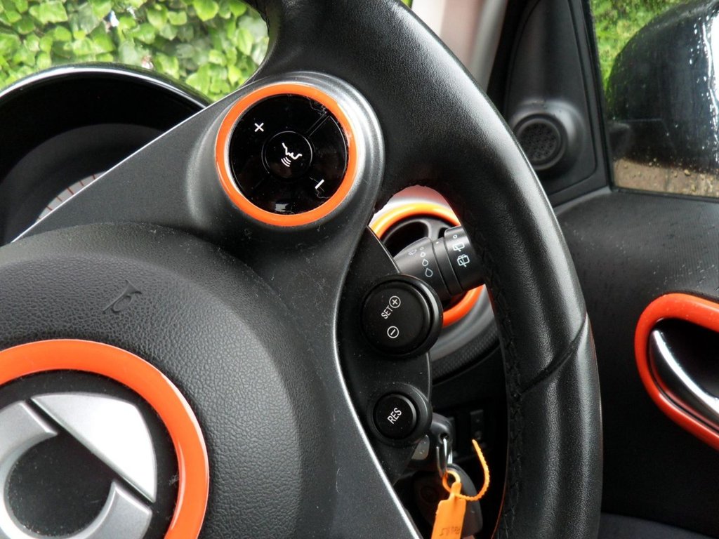 USED 2016 16 SMART FORTWO 0.9T Prime (Premium Plus) Coupe 2dr Petrol Twinamic Euro 6 (s/s) (90 ps) Low Mileage Low Insurance - &pound;20 Tax
