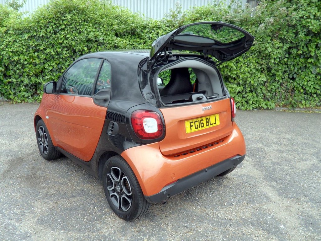 USED 2016 16 SMART FORTWO 0.9T Prime (Premium Plus) Coupe 2dr Petrol Twinamic Euro 6 (s/s) (90 ps) Low Mileage Low Insurance - &pound;20 Tax