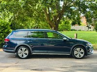 USED 2016 16 VOLKSWAGEN PASSAT 2.0 TDI BlueMotion Tech Alltrack Estate 5dr Diesel DSG 4Motion Euro 6 (s/s) (190 ps) LEATHER+SAT NAV+SENSORS+ULEZ