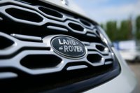 USED 2020 20 LAND ROVER DISCOVERY SPORT 2.0 D150 S SUV 5dr Diesel Manual Euro 6 (s/s) (150 ps) FUJI WHITE PAINTWORK + REVERSE CAMERA + HEATED SEATS + APPLE CARPLAY