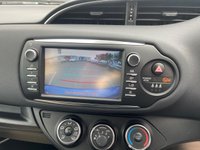 USED 2020 20 TOYOTA YARIS 1.5 VVT-i Y20 Bi-tone Hatchback 5dr Petrol Manual Euro 6 (111 ps) 