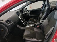 USED 2017 67 VOLVO V40 1.5 T3 R-Design Nav Plus Hatchback 5dr Petrol Auto Euro 6 (s/s) (152 ps) 