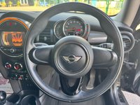 USED 2016 16 MINI HATCH 1.2 One Hatchback 3dr Petrol Manual Euro 6 (s/s) (102 ps) HIGH SPECIFICATION ( &pound;2000  EXTRAS ) LOW MILEAGE + DEALER SERVICE +LOW INSURANCE AND ROAD TAX