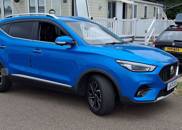 View our MG MG ZS