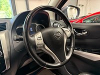 USED 2019 69 NISSAN NAVARA 2.3 dCi N-Guard Pickup Double Cab 4dr Diesel Auto 4WD Euro 6 (190 ps) 