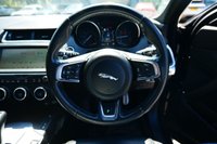 USED 2019 19 JAGUAR E-PACE 2.0 D240 R-Dynamic S SUV 5dr Diesel Auto AWD Euro 6 (s/s) (240 ps) CORRIS GREY METALLIC PAINTWORK + SUNROOF + BLACK PACK + CARPLAY