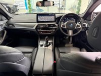 USED 2022 72 BMW 5 SERIES 2.0 530e 12kWh M Sport Steptronic Euro 6 (s/s) 4dr PERFORMANCEKIT+TECHPACK+20S