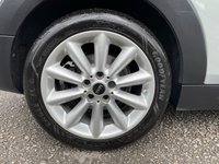 USED 2019 69 MINI CLUBMAN 1.5 Cooper Classic Estate 6dr Petrol Manual Euro 6 (s/s) (136 ps) 17" ALLOYS + SAT NAV  + FSH