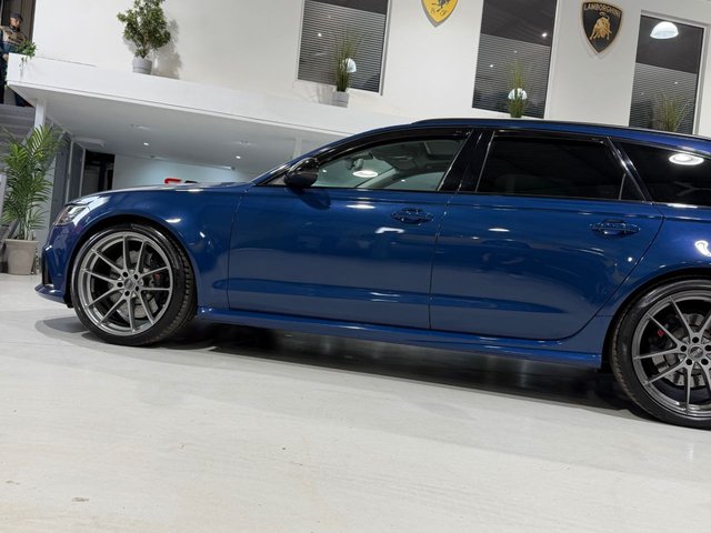View our AUDI RS6 AVANT