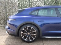 USED 2022 72 PORSCHE TAYCAN Performance Plus 93.4kWh 4 Cross Turismo 5dr Electric Auto 4WD (11kW Charger) (476 ps) 