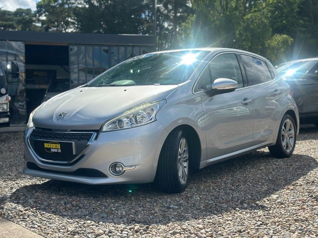 View our PEUGEOT 208