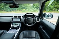 USED 2020 20 LAND ROVER RANGE ROVER SPORT 2.0 P300 HSE SUV 5dr Petrol Auto 4WD Euro 6 (s/s) (300 ps) FUJI WHITE PAINTWORK + BLACK PACK + APPLE CARPLAY + 22" ALLOYS