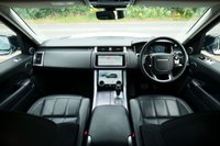 USED 2020 20 LAND ROVER RANGE ROVER SPORT 2.0 P300 HSE SUV 5dr Petrol Auto 4WD Euro 6 (s/s) (300 ps) FUJI WHITE PAINTWORK + BLACK PACK + APPLE CARPLAY + 22" ALLOYS