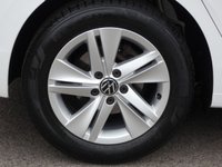 USED 2022 22 VOLKSWAGEN GOLF 1.0 TSI Life  5d 110 S/S SAT NAV, APP-CONNECT FOR WIRELESS APPLE CARPLAY / ANDROID AUTO, ACTIVE INFO DISPLAY VIRTUAL COCKPIT, WIRELESS PHONE CHARGER, DAB RADIO, BLUETOOTH, LANE ASSIST, FRONT ASSIST, ADAPTIVE CRUISE CONTROL & SPEED LIMITER, FRONT & REAR PARKING SENSORS WITH DISPLAY, LEATHER FLAT BOTTOM MULTIFUNCTION STEERING WHEEL, KEYLESS START, RAIN & LIGHT SENSORS, AUTO HOLD, 4x USB PORTS, CLIMATE CONTROL, ILLUMINATING VANITY MIRRORS, DIGITAL SPEEDO, MANAUL 6 SPEED, 1 OWNER FROM NEW, SERVICE HISTORY