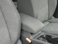 USED 2022 22 VOLKSWAGEN GOLF 1.0 TSI Life  5d 110 S/S SAT NAV, APP-CONNECT FOR WIRELESS APPLE CARPLAY / ANDROID AUTO, ACTIVE INFO DISPLAY VIRTUAL COCKPIT, WIRELESS PHONE CHARGER, DAB RADIO, BLUETOOTH, LANE ASSIST, FRONT ASSIST, ADAPTIVE CRUISE CONTROL & SPEED LIMITER, FRONT & REAR PARKING SENSORS WITH DISPLAY, LEATHER FLAT BOTTOM MULTIFUNCTION STEERING WHEEL, KEYLESS START, RAIN & LIGHT SENSORS, AUTO HOLD, 4x USB PORTS, CLIMATE CONTROL, ILLUMINATING VANITY MIRRORS, DIGITAL SPEEDO, MANAUL 6 SPEED, 1 OWNER FROM NEW, SERVICE HISTORY