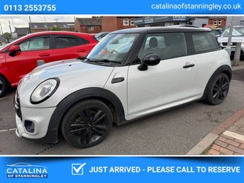 2017 MINI HATCH