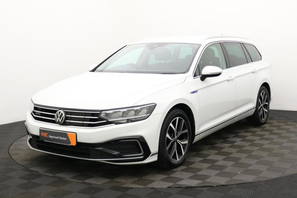 USED 2021 71 VOLKSWAGEN PASSAT 1.4 TSI 13kWh GTE Estate 5dr Petrol Plug-in Hybrid DSG Euro 6 (s/s) (218 ps) Car Play, Heated Seats, Cruise