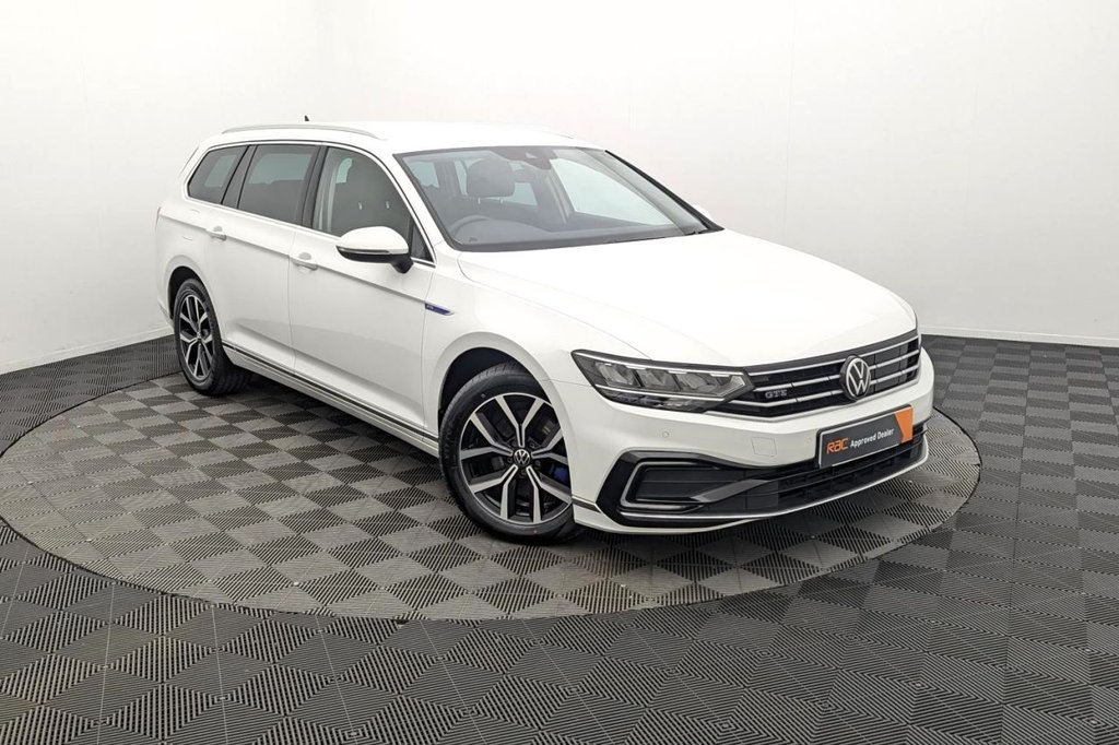 USED 2021 71 VOLKSWAGEN PASSAT 1.4 TSI 13kWh GTE Estate 5dr Petrol Plug-in Hybrid DSG Euro 6 (s/s) (218 ps) Car Play, Heated Seats, Cruise