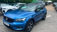 USED 2020 69 VOLVO XC40 Blue 2.0 D3 R-Design SUV, 81,100 miles, Euro 6, ULEZ compliant, Leather, Sat nav, 9in Touchscreen, Rear sensors, Air Conditioning. This 2020 Volvo XC40 D3 R Design is a superb example, having been cherished by just one owner since new. This stylish SUV boasts a 2.0 litre Euro 6 diesel engine, offering a compelling blend of performance and efficiency. Its R Design trim level ensures a sporty aesthetic, complemented by a suite of advanced features. You'll appreciate the peace of mind provided by Intellisafe Surround, which includes Blind Spot Assistance, and the convenience of Front Park Assist with front sensors. The Winter
