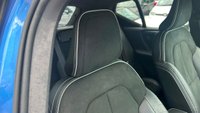 USED 2020 69 VOLVO XC40 Blue 2.0 D3 R-Design SUV, 81,100 miles, Euro 6, ULEZ compliant, Leather, Sat nav, 9in Touchscreen, Rear sensors, Air Conditioning. This 2020 Volvo XC40 D3 R Design is a superb example, having been cherished by just one owner since new. This stylish SUV boasts a 2.0 litre Euro 6 diesel engine, offering a compelling blend of performance and efficiency. Its R Design trim level ensures a sporty aesthetic, complemented by a suite of advanced features. You'll appreciate the peace of mind provided by Intellisafe Surround, which includes Blind Spot Assistance, and the convenience of Front Park Assist with front sensors. The Winter