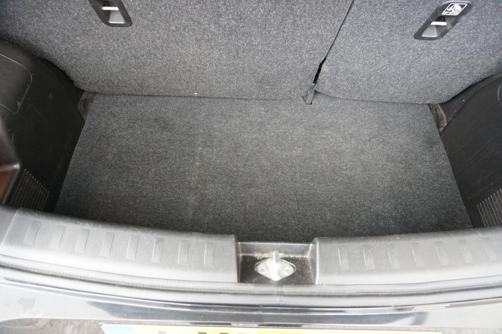 USED 2015 15 SUZUKI SWIFT 1.2 SZ-L Euro 5 3dr Â£35 road tax