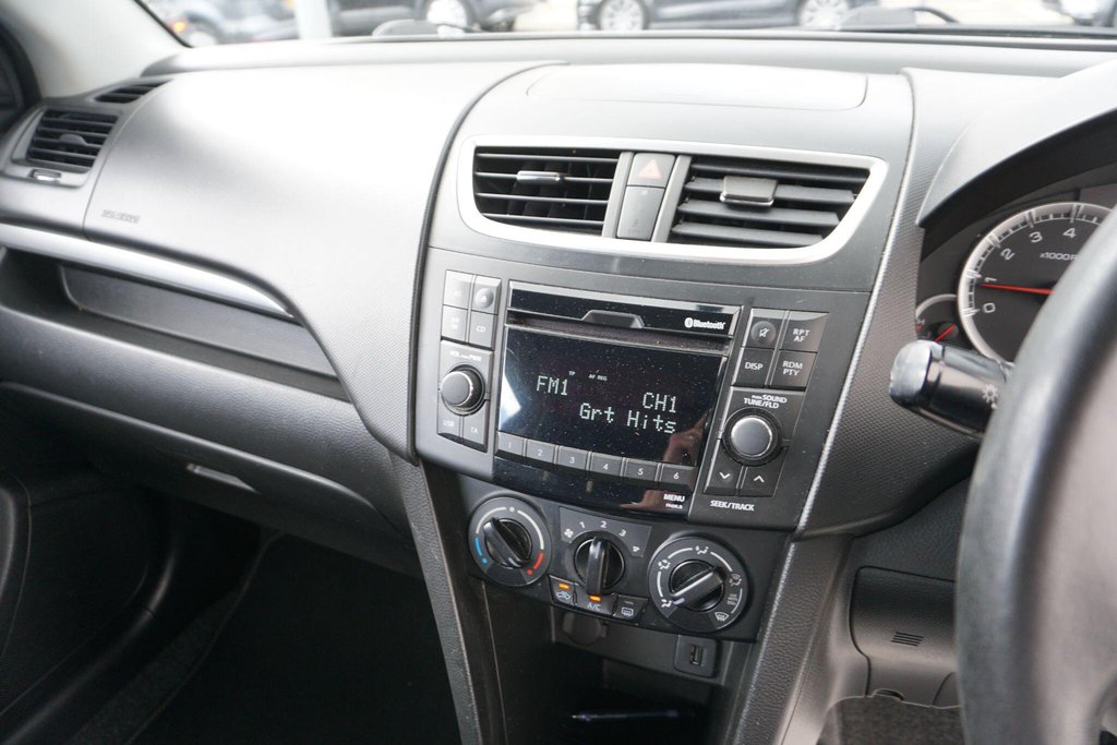 USED 2015 15 SUZUKI SWIFT 1.2 SZ-L Euro 5 3dr Â£35 road tax
