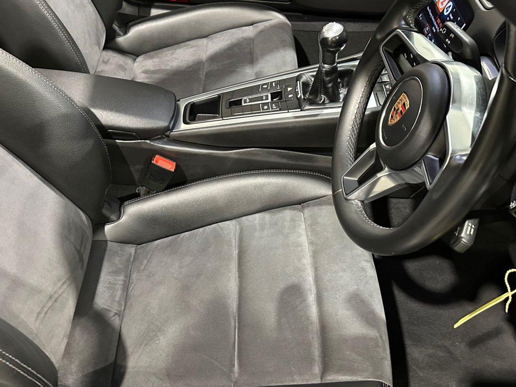 USED 2017 67 PORSCHE 718 BOXSTER 2.0T Convertible 2dr Petrol Manual Euro 6 (s/s) (300 ps) 
