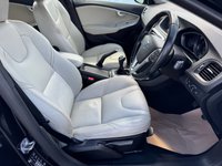 USED 2014 64 VOLVO V40 1.6 D2 SE Lux Hatchback 5dr Diesel Manual Euro 5 (s/s) (115 ps) 