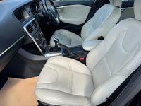 USED 2014 64 VOLVO V40 1.6 D2 SE Lux Hatchback 5dr Diesel Manual Euro 5 (s/s) (115 ps) 