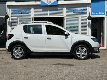 View our DACIA SANDERO STEPWAY