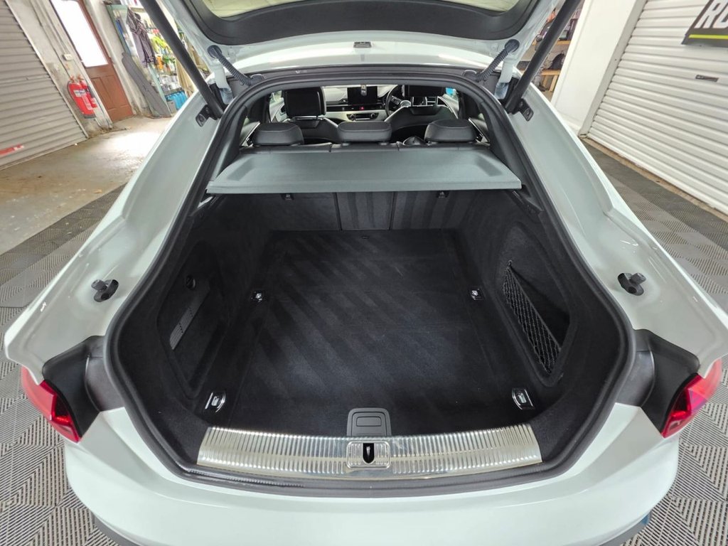 USED 2020 70 AUDI A5 2.0 TDI 35 S line Sportback 5dr Diesel S Tronic Euro 6 (s/s) (163 ps) Bluetooth - SATNAV !