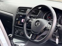 USED 2019 19 VOLKSWAGEN GOLF 1.5 Golf Match TSi Evo 5dr Sat Nav Apple CarPlay Android