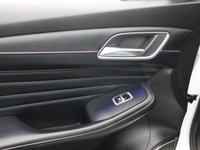 USED 2022 22 MG MG HS 1.5 T-GDI Exclusive SUV 5dr Petrol Manual Euro 6 (s/s) (162 ps) REAR CAMERA | APPLE CARPLAY