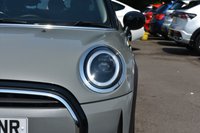 USED 2022 22 MINI HATCH 1.5 Cooper Classic Hatchback 5dr Petrol Manual Euro 6 (s/s) (136 ps) MOONWALK GREY