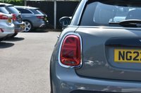 USED 2022 22 MINI HATCH 1.5 Cooper Classic Hatchback 5dr Petrol Manual Euro 6 (s/s) (136 ps) MOONWALK GREY
