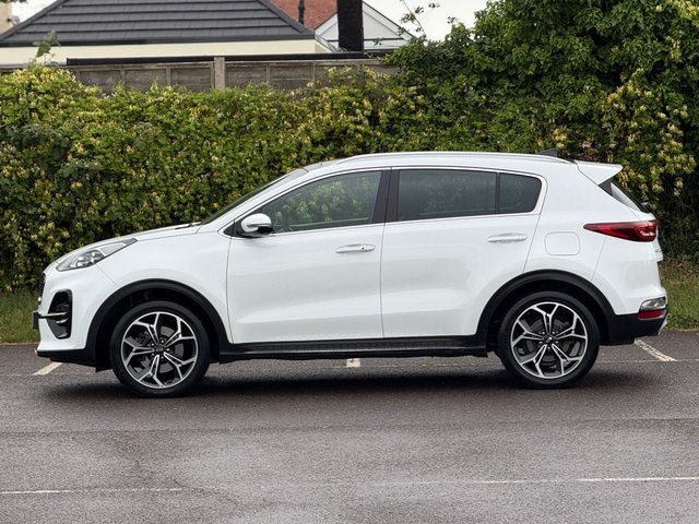 View our KIA SPORTAGE