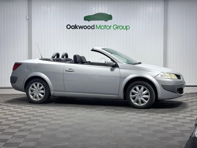 View our RENAULT MEGANE