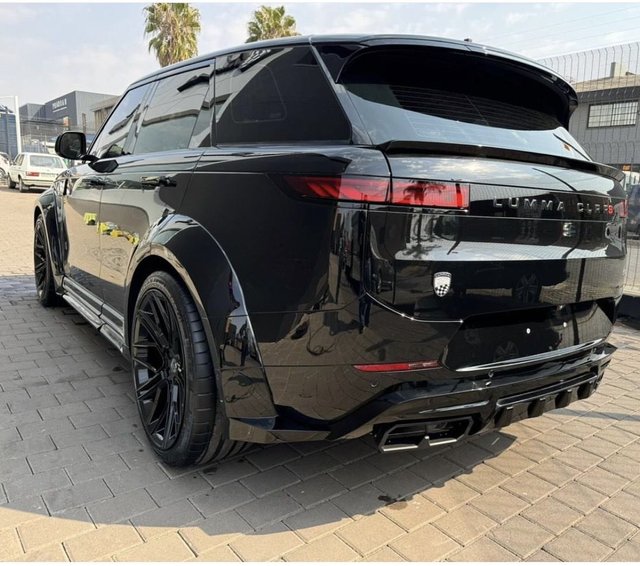 View our LAND ROVER RANGE ROVER SPORT