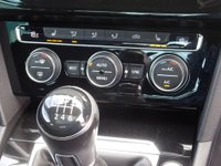USED 2017 67 VOLKSWAGEN PASSAT 2.0 TDI GT Euro 6 (s/s) 4dr SUNROOF,SAT NAV,HTD SEATS,DAB
