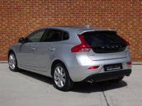 USED 2018 68 VOLVO V40 2.0 T3 GPF Inscription Euro 6 (s/s) 5dr PAN ROOF,NAV,HTD MEMORY SEATS
